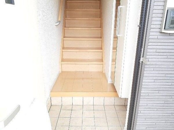 玄関(きれいな玄関です)