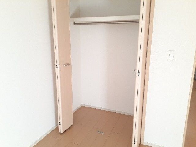 物件内観写真10　(収納のためのスペースです)