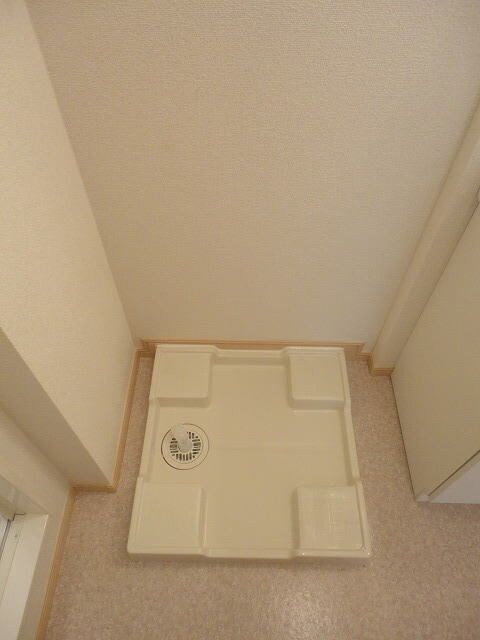 物件内観写真12　(洗濯機置き場です)