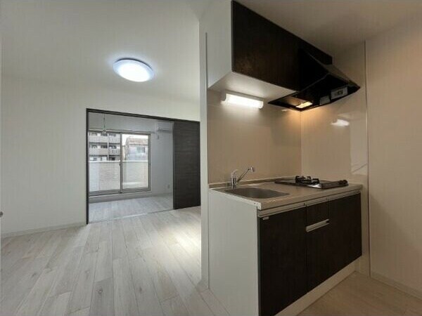 物件内観写真4　(居間です)