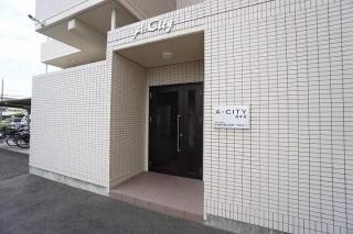 物件外観写真2　(毎日通るエントランスはこのようになっています)