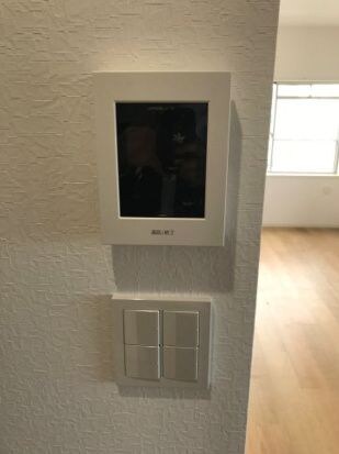 物件内観写真8　(モニター付きインターホンです)