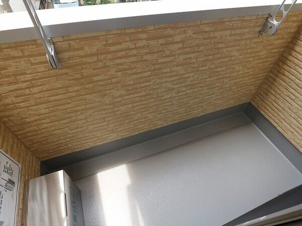 物件内観写真11　(バルコニーからの眺めを楽しみながら食事をしませんか)