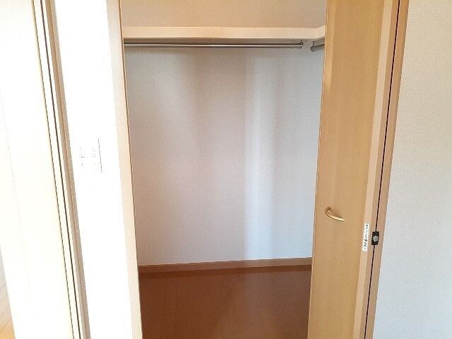 物件内観写真11　(こまごまとしたものを収納できそうですね)