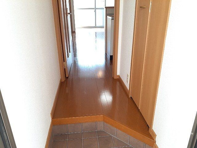 物件内観写真12　(玄関です)