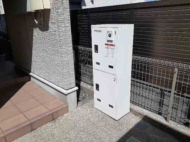 物件内観写真12　(宅配ボックス完備)