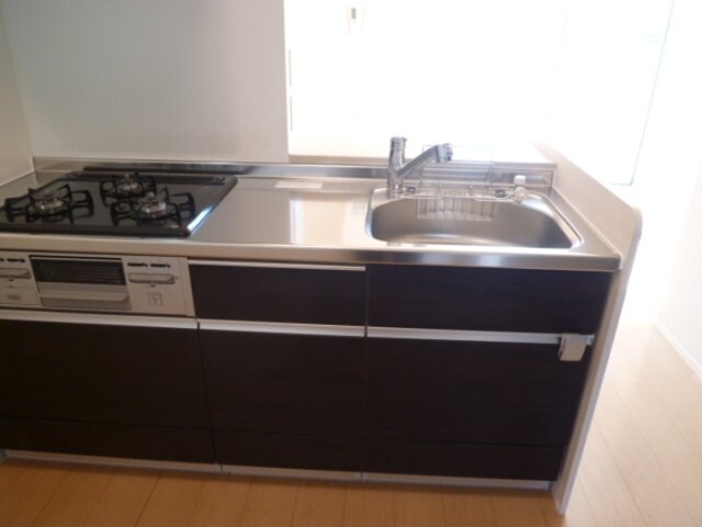 物件内観写真3　(使いやすいキッチンです)