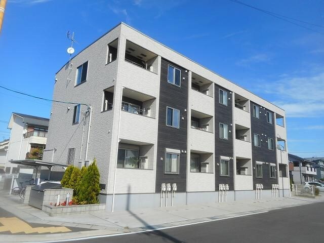 物件外観写真1　(外はこのようになっています)