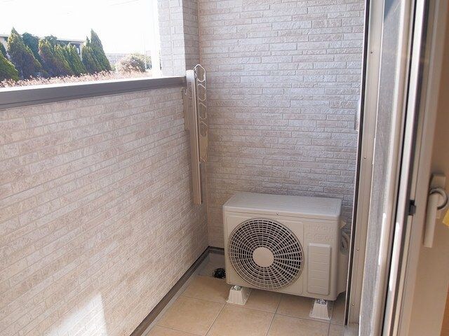 物件内観写真11　(広々としたバルコニーです)