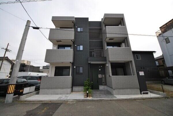 物件外観写真2　(物件の外観です)