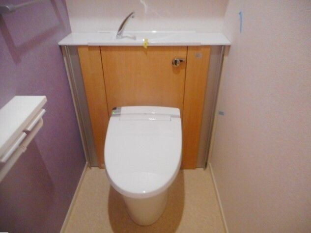 物件内観写真8　(シンプルで使いやすいトイレです)