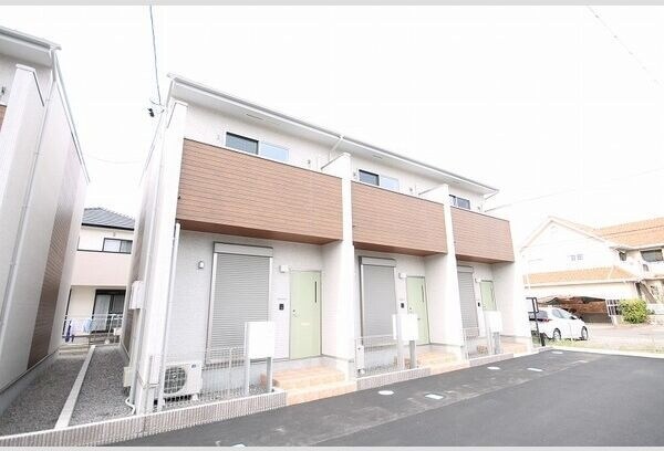 物件外観写真1　(おしゃれな外観です)