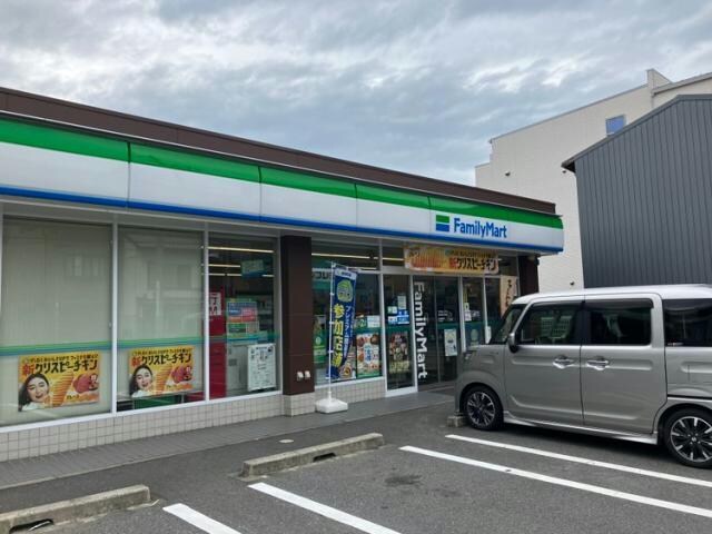 物件内観写真14　(ファミリーマート熱田切戸町店 404m)