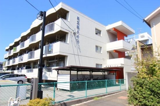 物件外観写真1　(外観もきれいです)