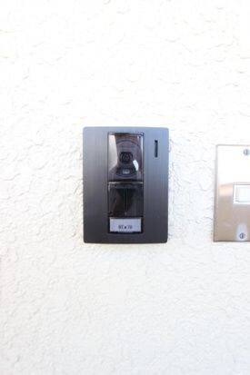 物件内観写真10　(モニター付きインターホンです)