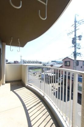 物件内観写真14　(バルコニーがあります)