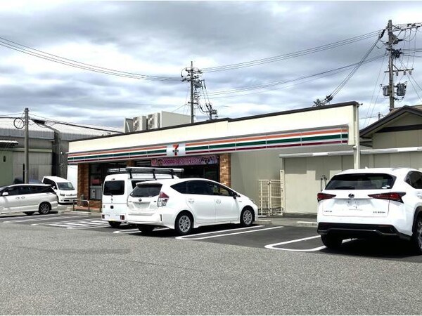 周辺環境(セブンイレブン名古屋寛政町6丁目店 789m)