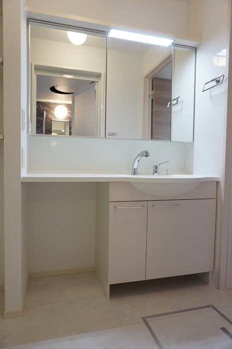 物件内観写真5　(エアコンです)