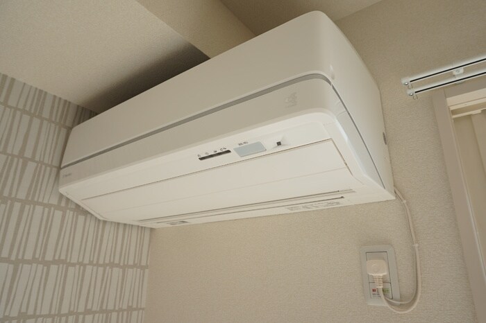 物件内観写真11　(室内物干しです)