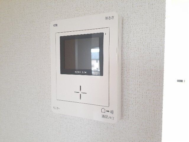 物件内観写真8　(モニター付きで安心です)