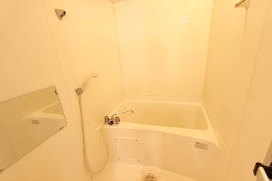 物件内観写真4　(お風呂です)