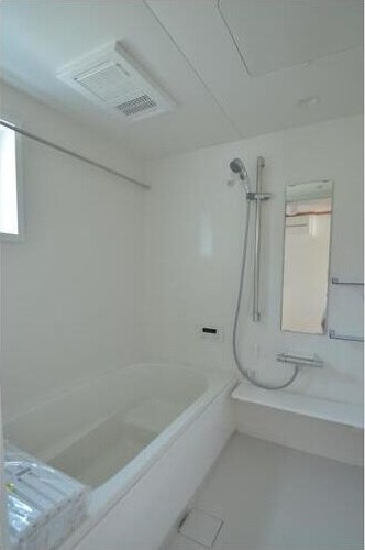 物件内観写真6　(日々の暮らしに欠かせないお風呂です)