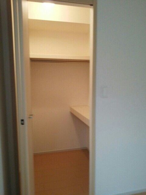 物件内観写真8　(専用の収納スペースです)