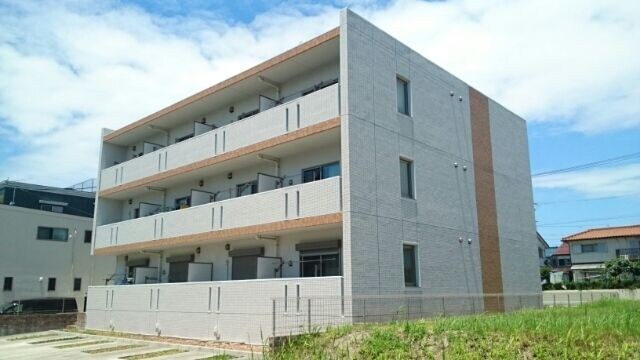 物件外観写真1　(外観も気になるポイント)