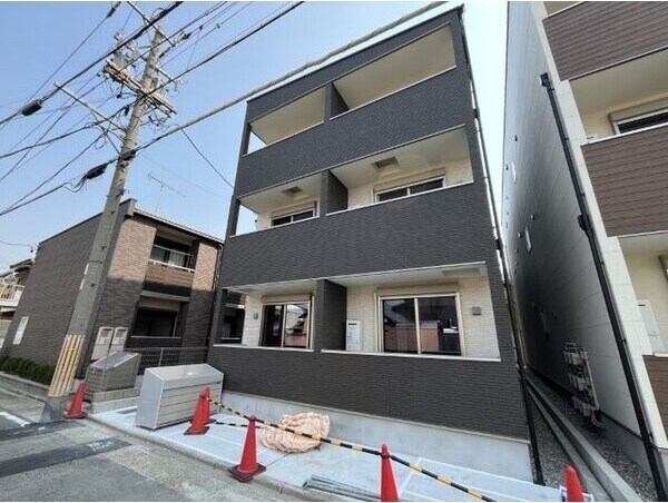 物件外観写真1　(おしゃれな外観です)