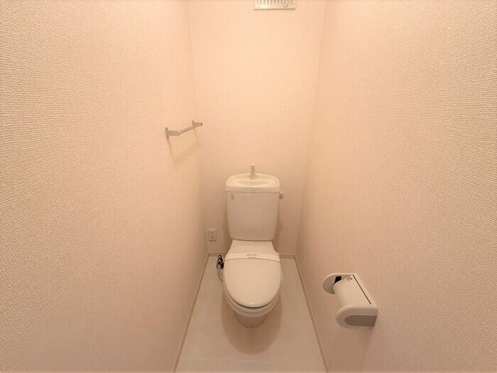 物件内観写真8　(トイレもきれいです)