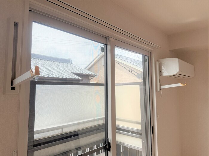 物件内観写真19　(室内物干しです)