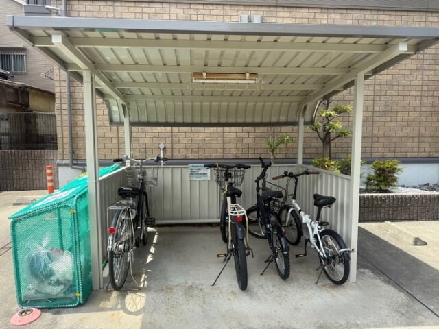 物件内観写真22　(駐輪場です)