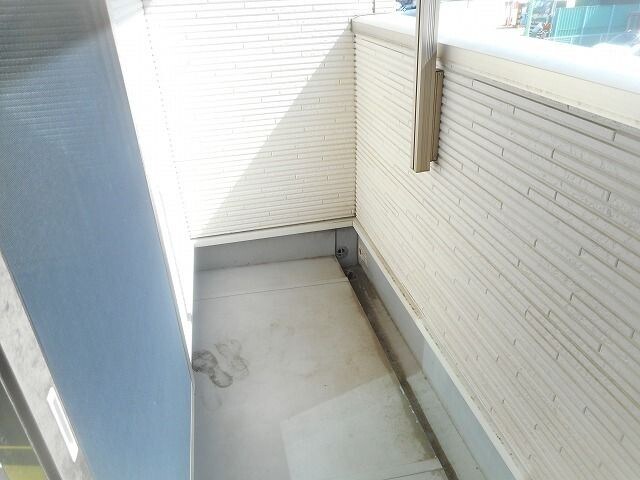 物件内観写真12　(陽当たり良好なバルコニーです)