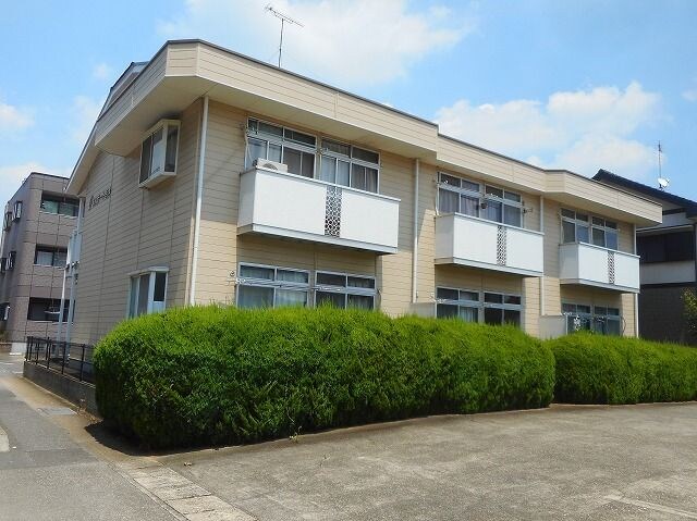 物件外観写真1　(きれいな外観です)