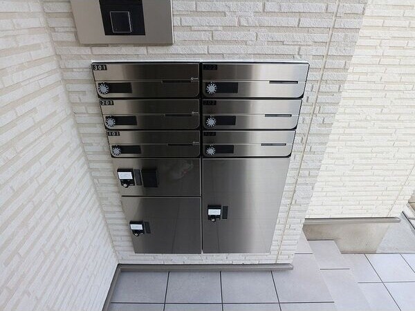 物件外観写真3　(毎日通るエントランスはこのようになっています)