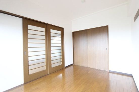 物件内観写真13　(コンパクトで使いやすい洋室です)