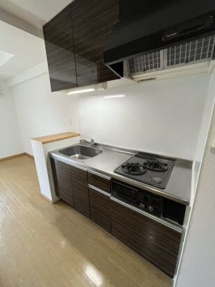 物件内観写真5　(キッチンでお料理をお楽しみください)