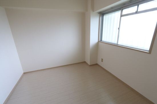 物件内観写真9　(落ち着いて過ごせるお部屋なので、寝室にいかがでしょうか)