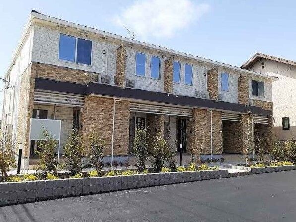 物件外観写真1　(物件の外観です)