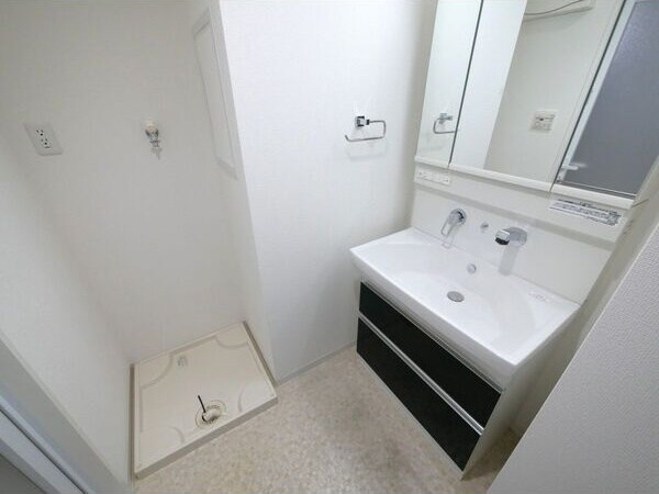 物件内観写真7　(洗面所です)