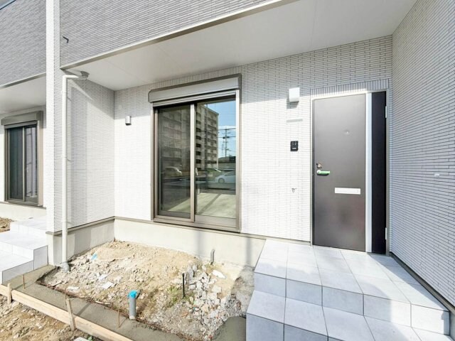 物件外観写真2　(毎日通るエントランスはこのようになっています)