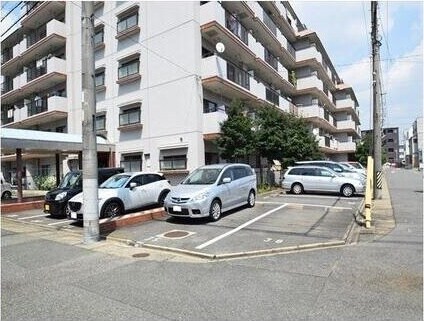 物件外観写真7　(駐車場完備です)