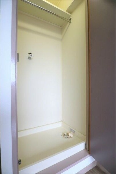 物件内観写真8　(洗濯機置き場です)