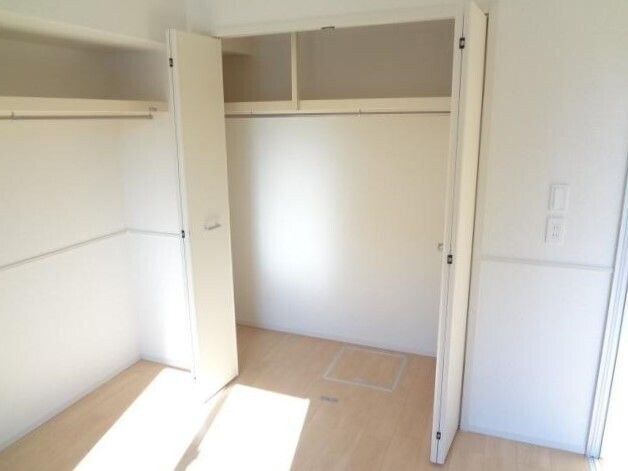 物件内観写真8　(十分な収納スペースがあります)