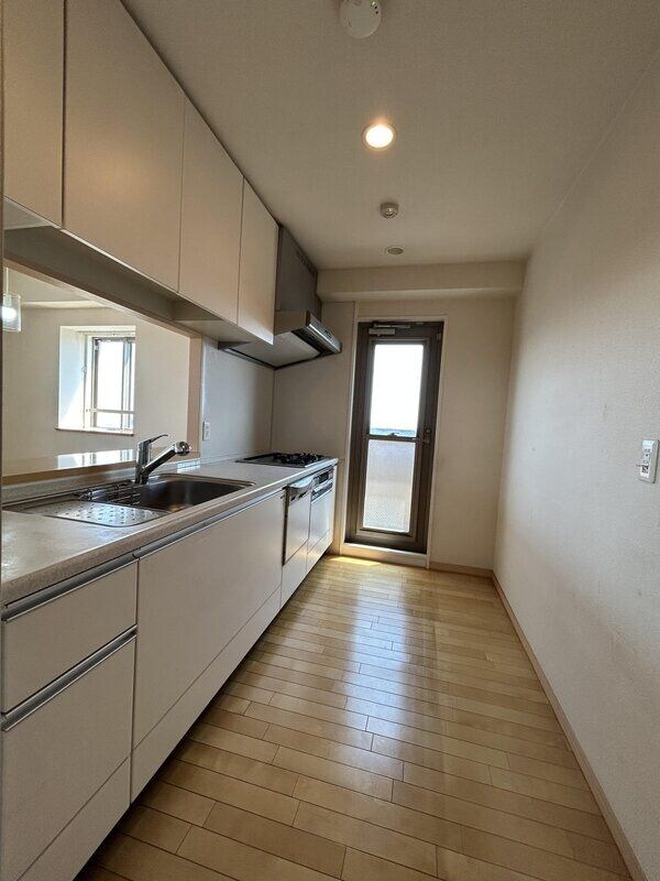 物件内観写真6　(使いやすいキッチンです)