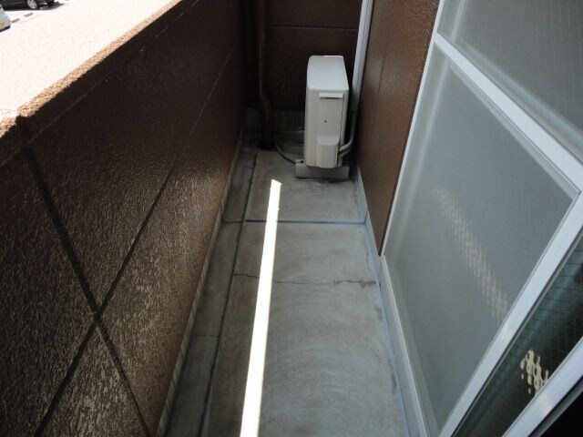 物件内観写真13　(落ち着いた時間を過ごせるバルコニーです)