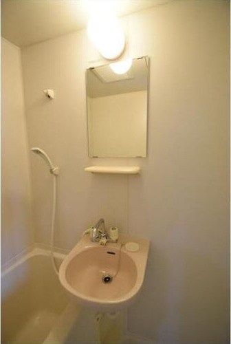 物件内観写真12　(使いやすい洗面所です)