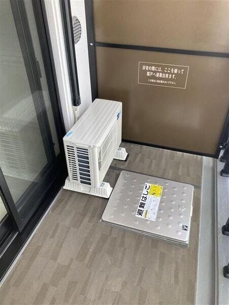 物件内観写真10　(バルコニー付きです)