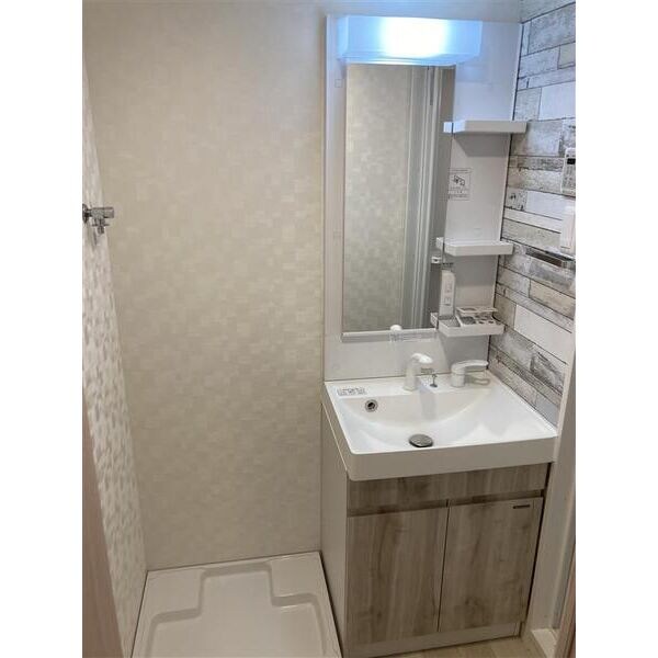 物件内観写真5　(洗面所です)