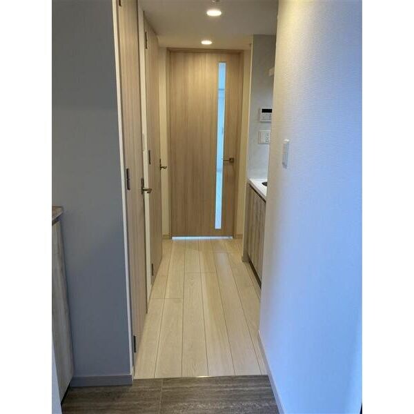 物件内観写真8　(内装は落ち着いています)